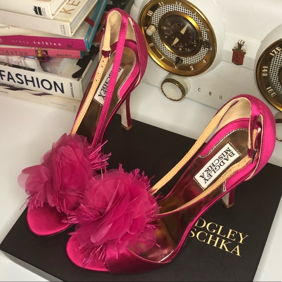 ❌SOLD❌ Badgley Mischka Kiwi Sandal **Never Worn** - Picture 2 of 8